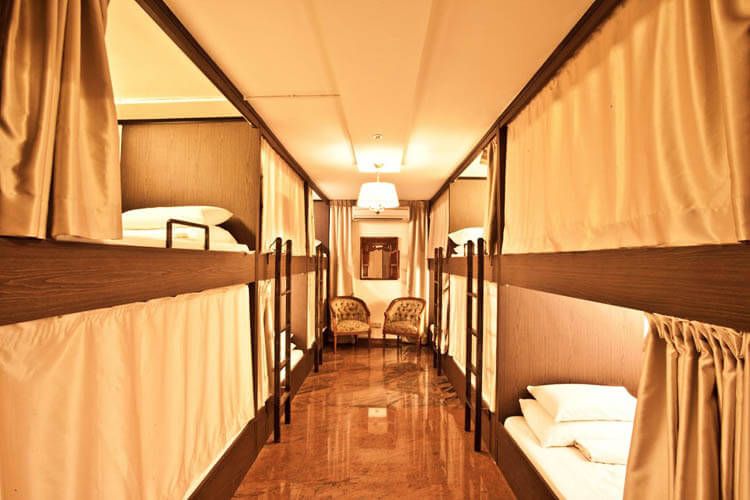 Adler hostel - budgethotelsg.jpg